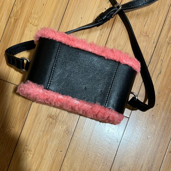 ❤️Sandro Hot Pink Shearling Aida Crossbody Bag OS - Picture 4 of 11